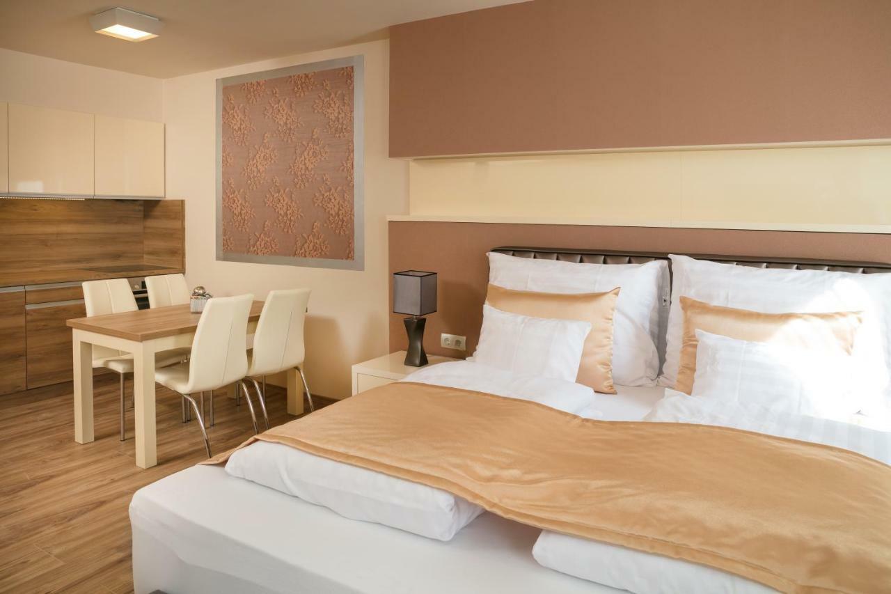 Foter Rezidencia 2 Aparthotel Győr Eksteriør bilde