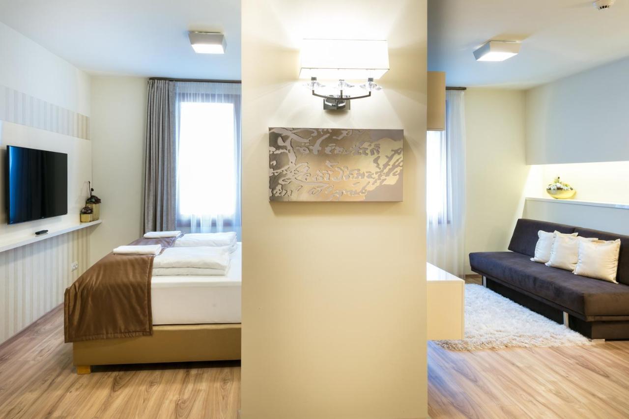 Foter Rezidencia 2 Aparthotel Győr Eksteriør bilde